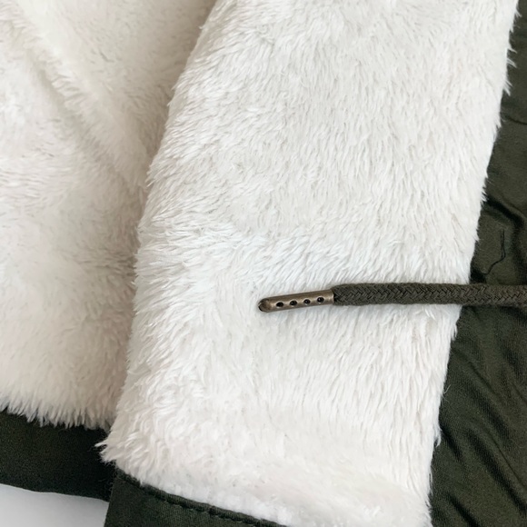 OLIVE GREEN UTILITY PARKA WITH SHERPA LINE AND HOODIE JACKET - Picture 5 of 9